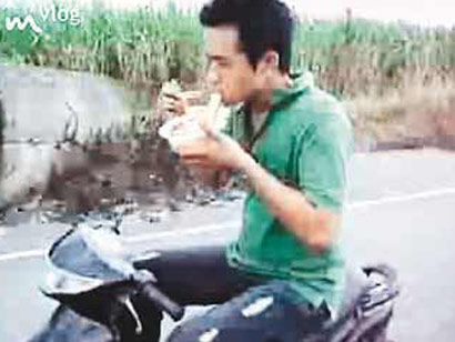 blog.toaninfo.com - [Only in Vietnam] Some funny pictures only have in Viet Nam (Part 1–Vehicle)